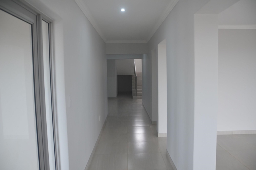 4 Bedroom Property for Sale in Monte Christo Western Cape
